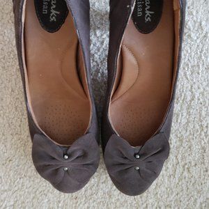 CLARKS ARTISAN  BROWN SUEDE  SHOES